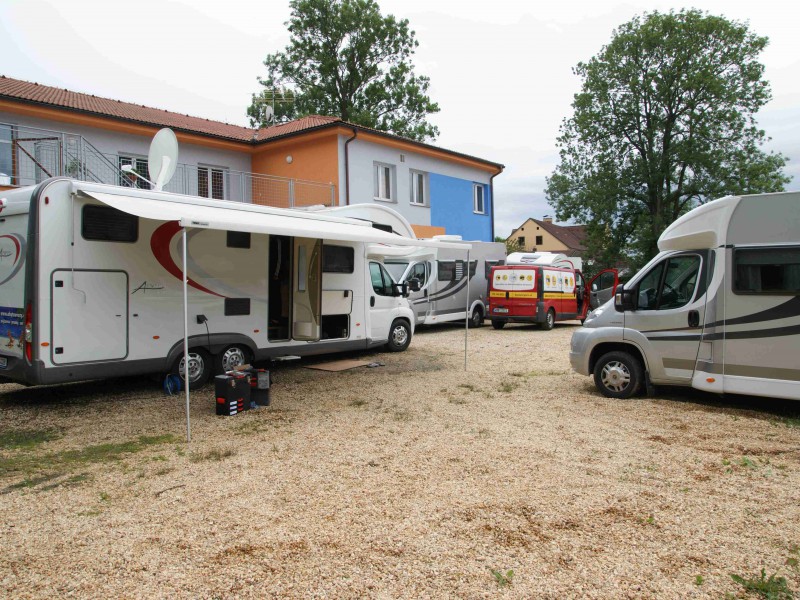 Orange Camp – prodej vozů, autopůjčovna